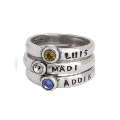 1 Stone Engraved Mothers Rings Personalized With Names -  MothersFamilyRings.com