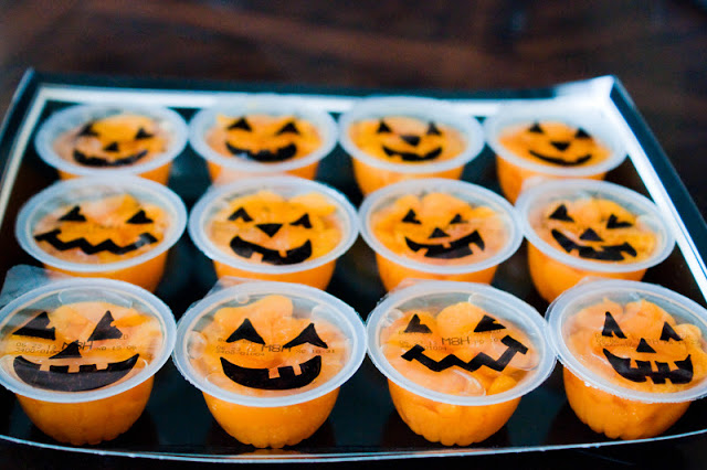 Easy pumpkin snack for a Halloween party