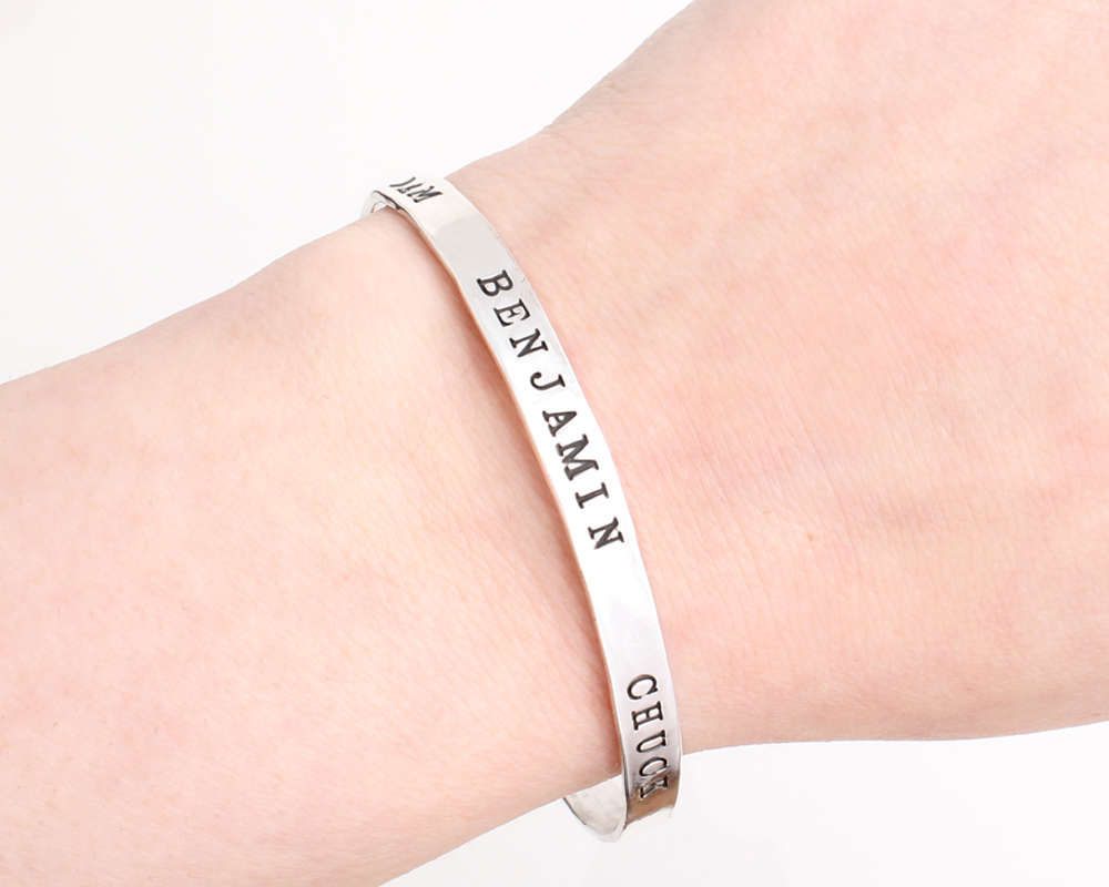 bangle bracelet with names around