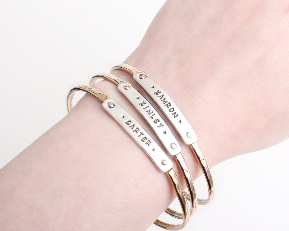 bracelets with names for mom